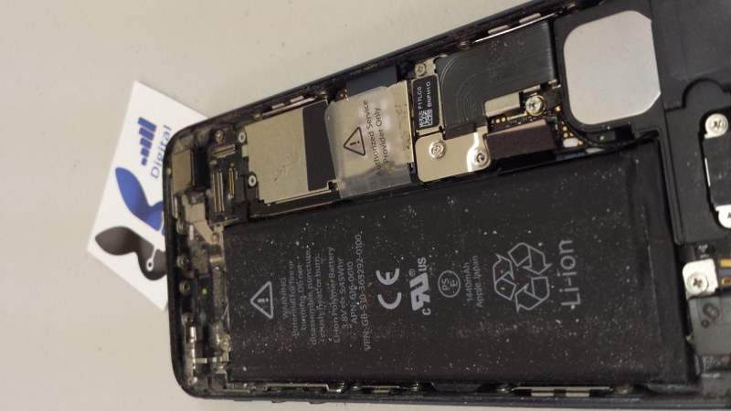 Dust proof case iPhone 5