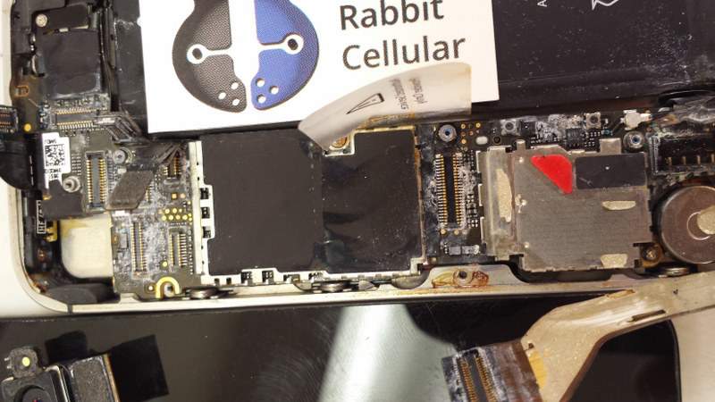 iPhone 4S Water Damage Repair Rusted water damaged iPhone 4S